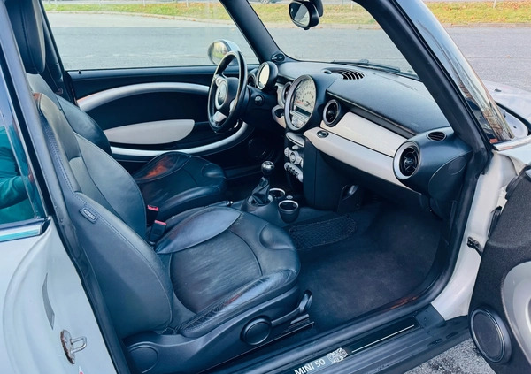 MINI Cooper cena 24500 przebieg: 197000, rok produkcji 2014 z Poznań małe 56